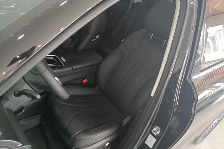 Used Chery Fengyun T9 2024 120 Long-Range Flagship Version 7 Seats Ternary Lithium Left Front Seat
