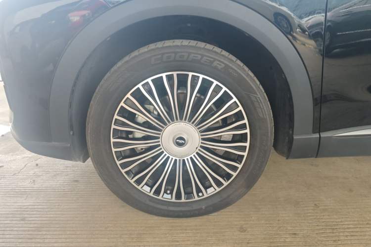 Used Chery Fengyun T9 2024 120 Long-Range Flagship Version 7 Seats Ternary Lithium Left Front Wheel Hub