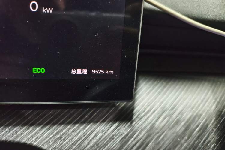 Used Chery Fengyun T9 2024 120 Long-Range Comfort Version 5-Seater with Ternary Lithium Battery Odometer Close Up