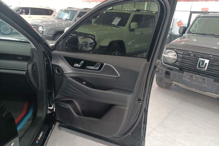 Used Chery Fengyun T9 2024 120 Long-Range Flagship Version 7 Seats Ternary Lithium Right Front Door Interior