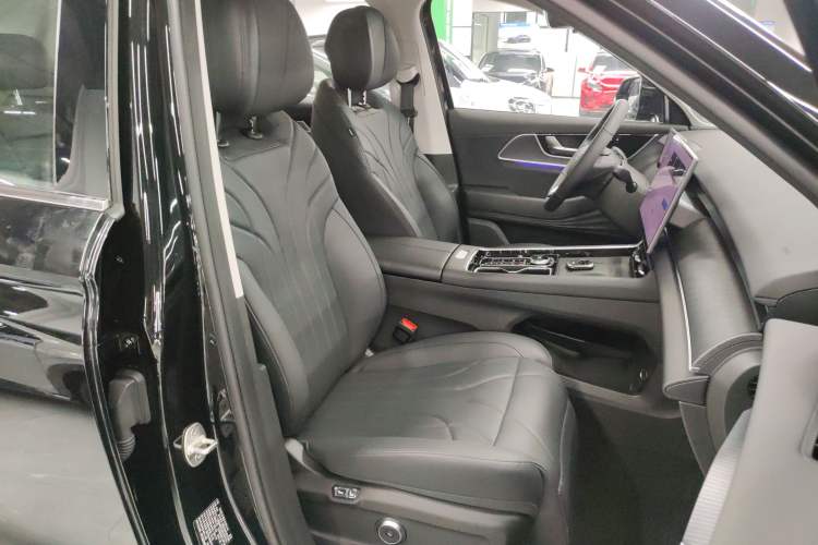 Used Chery Fengyun T9 2024 120 Long-Range Luxury Version 5 Seats Lithium Iron Phosphate Right Front Seat
