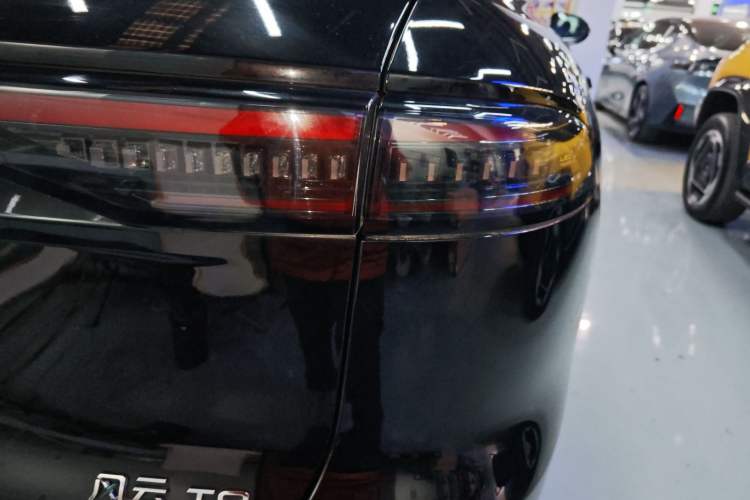 Used Chery Fengyun T9 2024 120 Long-Range Flagship Version 7 Seats Ternary Lithium Right Rear Taillight