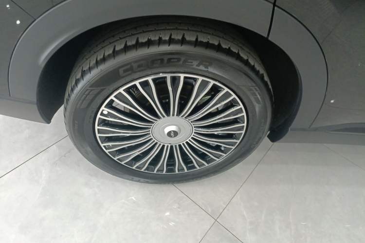 Used Chery Fengyun T9 2024 120 Long-Range Flagship Version 7 Seats Ternary Lithium Right Rear Wheel Hub