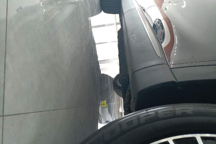 Used Chery Fengyun T9 2024 120 Long-Range Flagship Version 7 Seats Ternary Lithium Right Side Sill