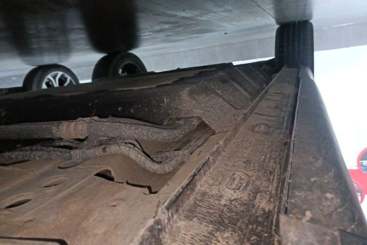 Used Chery Fengyun T9 2024 120 Long-Range Flagship Version 7 Seats Lithium Iron Phosphate Right Side Sill