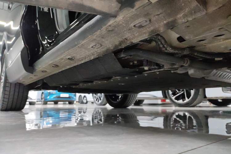 Used Chery Fengyun T9 2024 120 Long-Range Luxury Version 5 Seats Lithium Iron Phosphate Right Side Sill