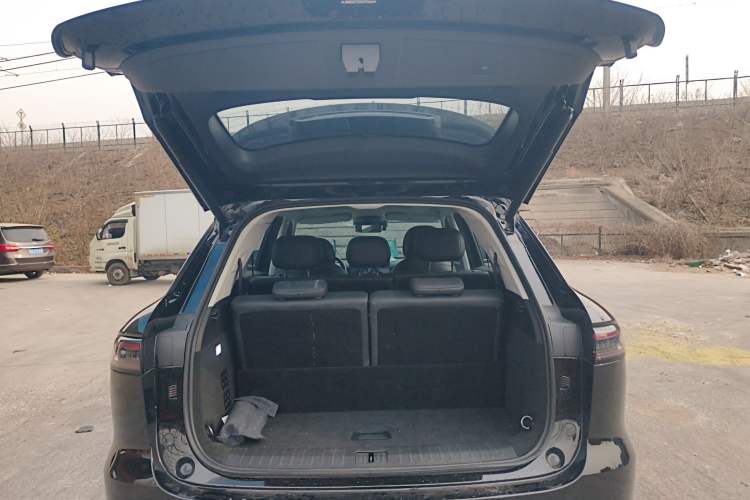 Used Chery Fengyun T9 2024 120 Long-Range Flagship Version 7 Seats Ternary Lithium Trunk