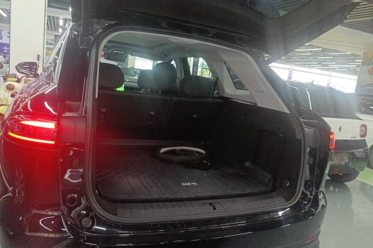 Used Chery Fengyun T9 2024 120 Long-Range Luxury Version 5 Seats Ternary Lithium Trunk
