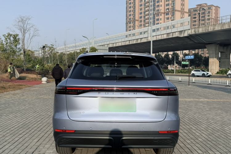 Used Chery Fengyun T9 2024 120 Long-Range Flagship Version 7 Seats Ternary Lithium Exterior 5