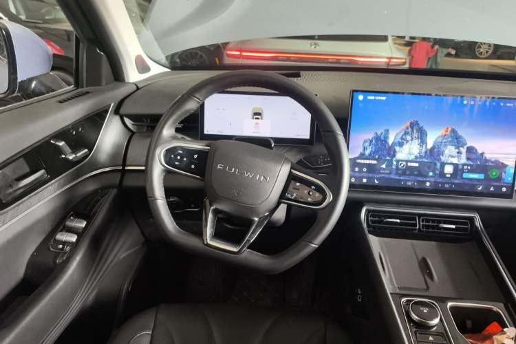Used Chery Fengyun T9 2024 120 Long-Range Flagship Version 7 Seats Ternary Lithium Steering Wheel