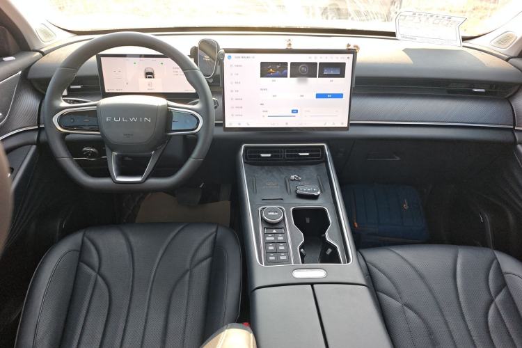 Used Chery Fengyun T9 2024 120 Long-Range Comfort Version 7 Seats Lithium Iron Phosphate Center Console
