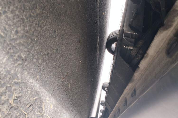 Used Chery Fengyun T9 2024 120 Long-Range Comfort Version 7-Seater Lithium-Ion Battery Chassis Rear Right