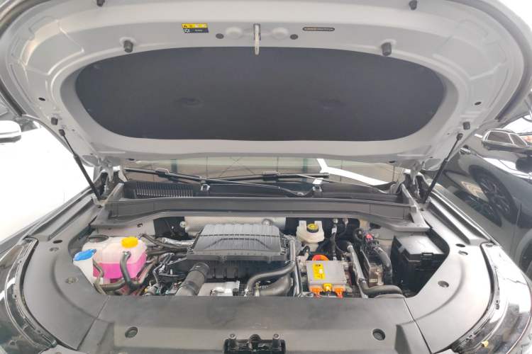 Used Chery Fengyun T9 2024 120 Long-Range Comfort Version 5 Seats Lithium Iron Phosphate Engine Bay