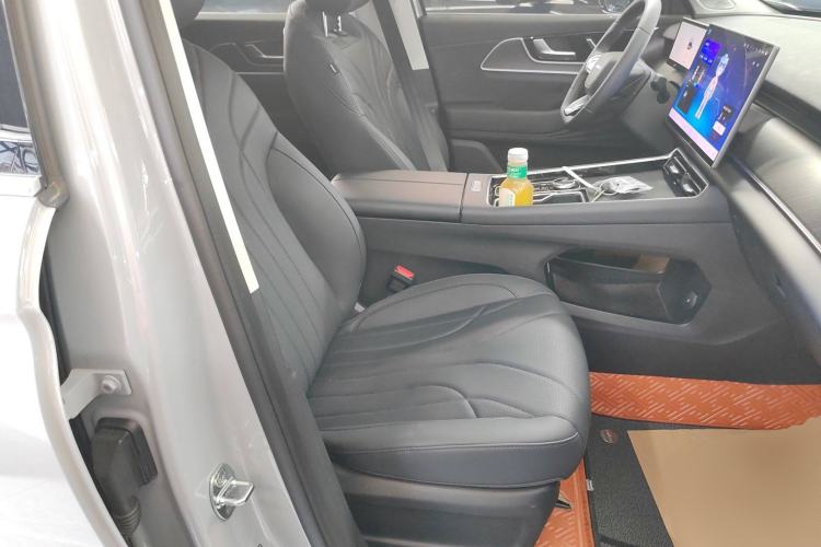 Used Chery Fengyun T9 2024 120 Long-Range Comfort Version 5 Seats Lithium Iron Phosphate Right Front Seat