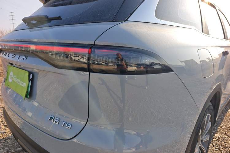 Used Chery Fengyun T9 2024 120 Long-Range Comfort Version 7 Seats Lithium Iron Phosphate Right Rear Taillight