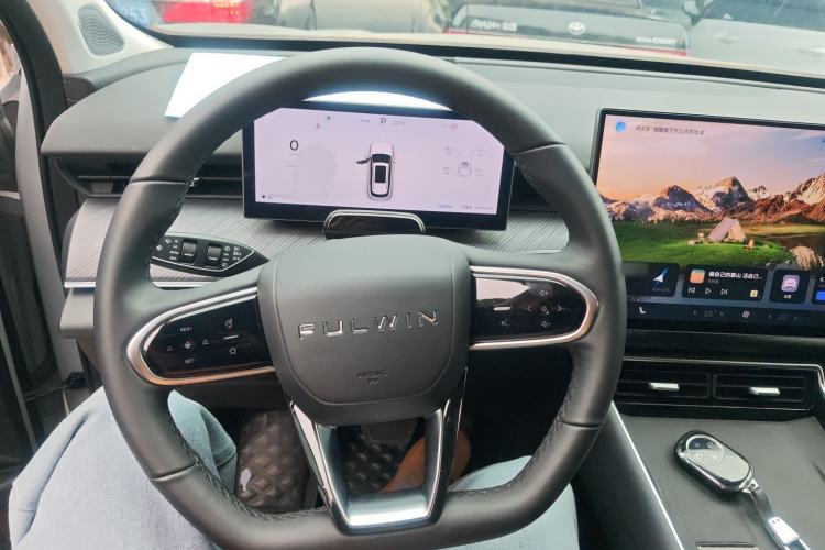 Used Chery Fengyun T9 2024 120 Long-Range Flagship Version 7 Seats Ternary Lithium Steering Wheel