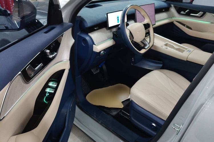 Used Chery Fengyun T9 2024 120 Long-Range Flagship Version 7 Seats Ternary Lithium Driver Seat