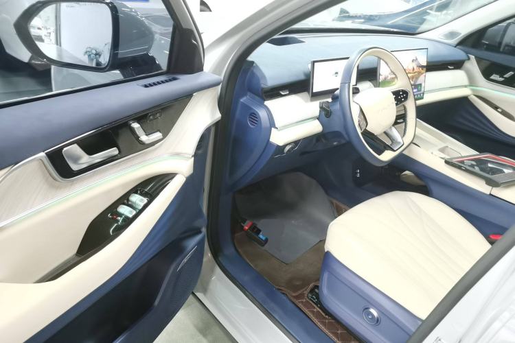 Used Chery Fengyun T9 2024 120 Long-Range Flagship Version 7 Seats Ternary Lithium Driver Seat