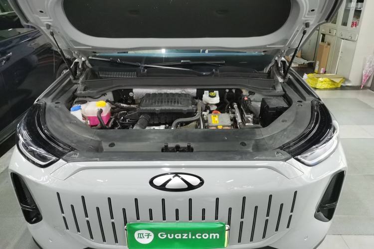 Used Chery Fengyun T9 2024 120 Long-Range Flagship Version 7 Seats Ternary Lithium Engine Bay