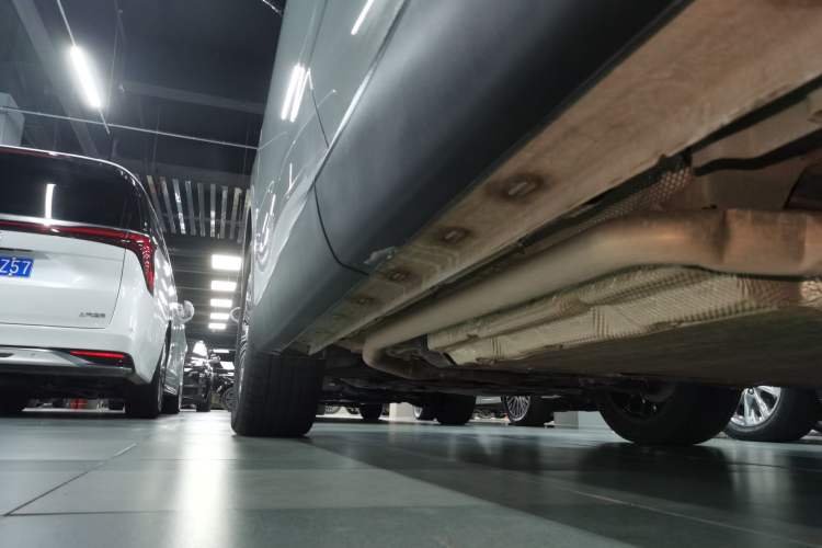 Used Chery Fengyun T9 2024 120 Long-Range Flagship Version 7 Seats Ternary Lithium Left Side Sill