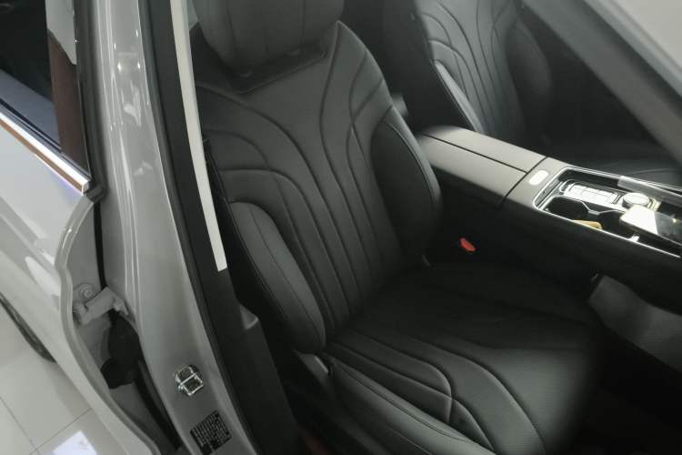 Used Chery Fengyun T9 2024 120 Long-Range Comfort Version 5-Seater with Ternary Lithium Battery Right Front Seat
