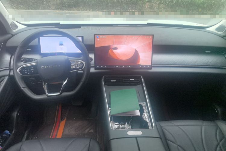 Used Chery Fengyun T9 2024 120 Long-Range Flagship Version 7 Seats Ternary Lithium Center Console