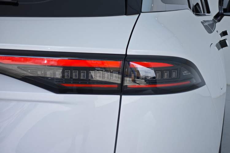 Used Chery Fengyun T9 2024 120 Long-Range Comfort Version 5-Seater with Ternary Lithium Battery Exterior 13