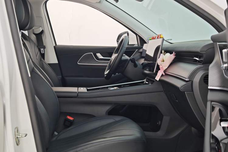 Used Chery Fengyun T9 2024 120 Long-Range Comfort Version 5-Seater with Ternary Lithium Battery Interior 12