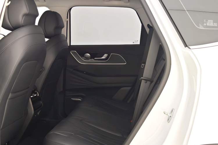 Used Chery Fengyun T9 2024 120 Long-Range Comfort Version 5-Seater with Ternary Lithium Battery Interior 2