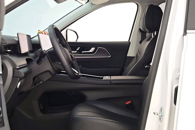 Used Chery Fengyun T9 2024 120 Long-Range Comfort Version 5-Seater with Ternary Lithium Battery Interior 3