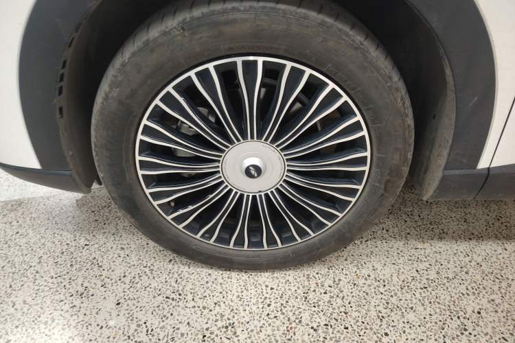 Used Chery Fengyun T9 2024 120 Long-Range Flagship Version 7 Seats Ternary Lithium Left Front Wheel Hub