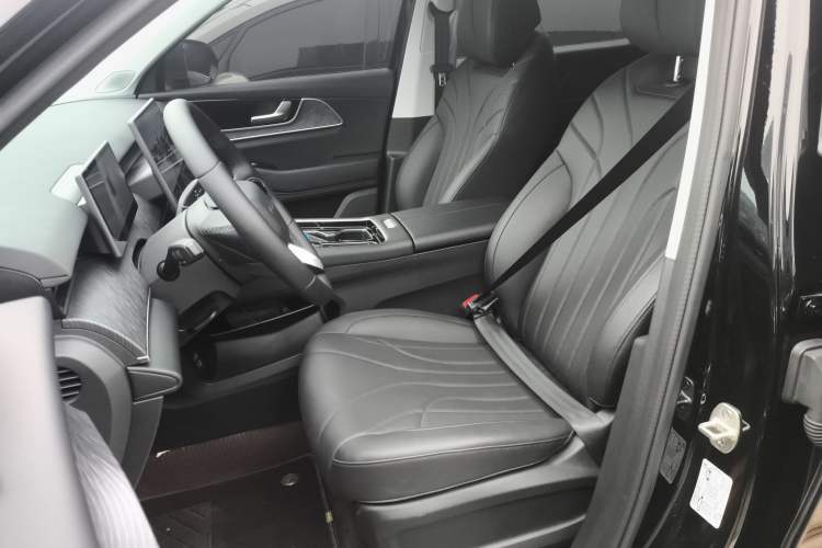 Used Chery Fengyun T9 2025 120 Long-Range Prestige Version 5 Seats Lithium Iron Phosphate Left Front Seat