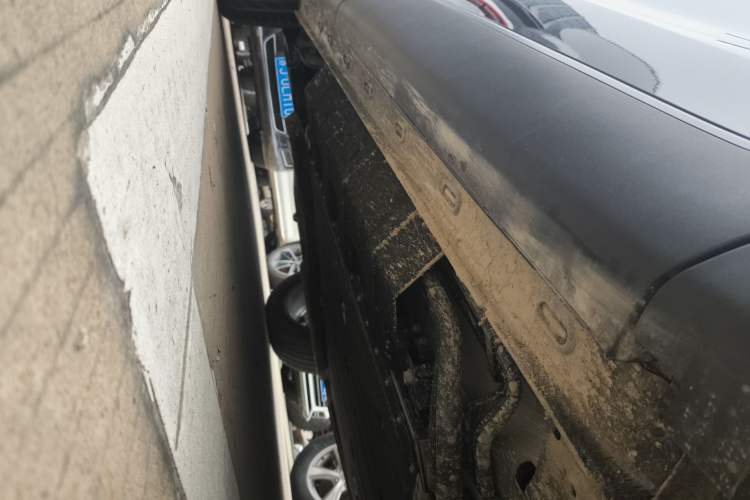 Used Chery Fengyun T9 2025 120 Long-Range Prestige Version 5 Seats Lithium Iron Phosphate Right Side Sill