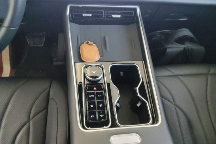Used Chery Fengyun T9 2025 120 Long-Range Flagship PLUS 7-Seater with Ternary Lithium Battery Gear Lever