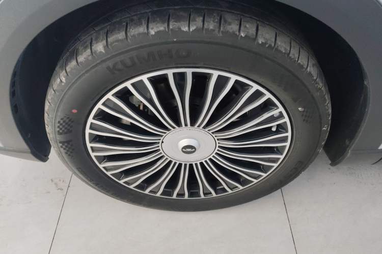 Used Chery Fengyun T9 2025 120 Long-Range Flagship PLUS 7-Seater with Ternary Lithium Battery Left Front Wheel Hub