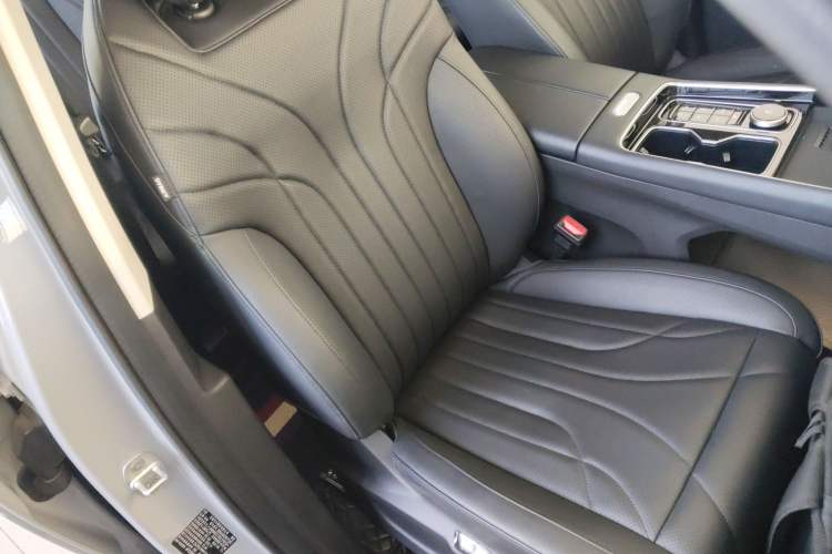Used Chery Fengyun T9 2025 120 Long-Range Flagship PLUS 7-Seater with Ternary Lithium Battery Right Front Seat