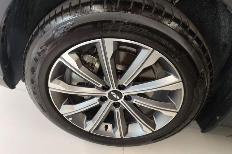 Used Chery Fengyun T9 2025 120 Long-Range Prestige Version 5 Seats Lithium Iron Phosphate Exterior 4