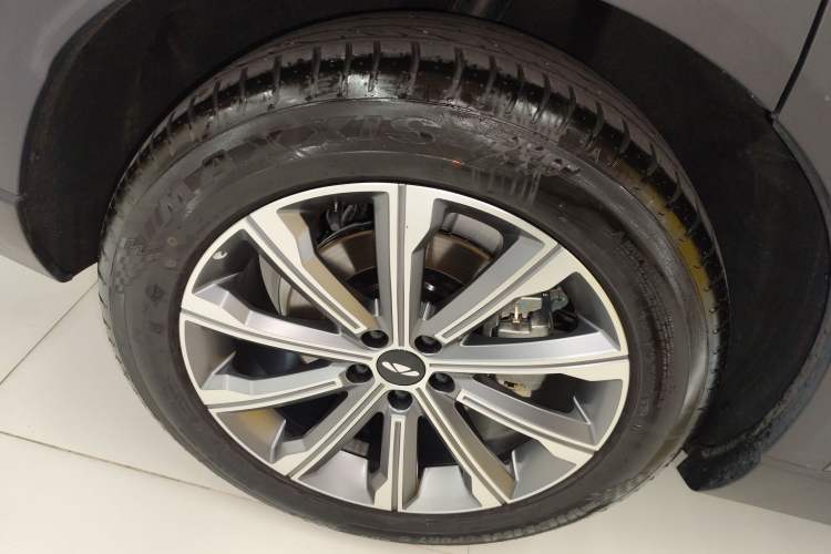 Used Chery Fengyun T9 2025 120 Long-Range Prestige Version 5 Seats Lithium Iron Phosphate Exterior 5