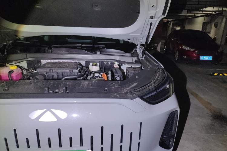Used Chery Fengyun T9 2025 120 Long-Range Luxury Version 7 Seats Lithium Iron Phosphate Engine Bay Left