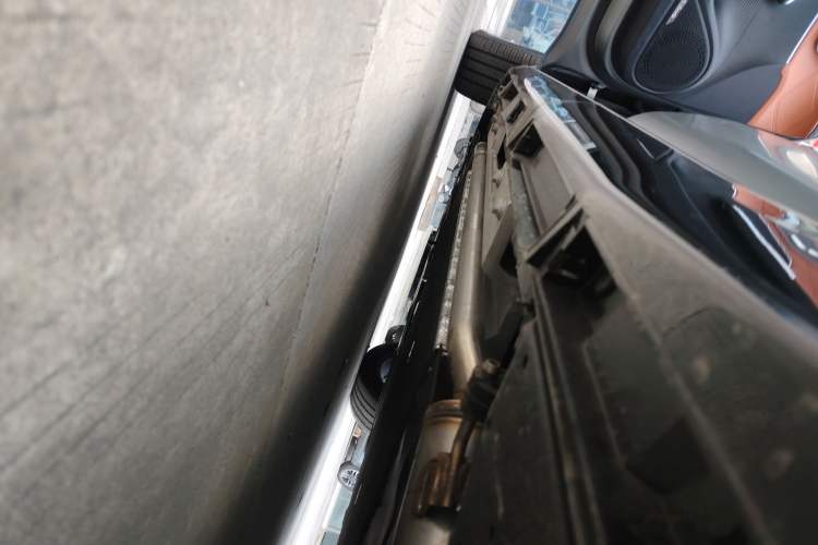 Used Chery Fulwin A9L 2025 Model, 260 Ultra-Long Range Prestige Edition Left Side Sill
