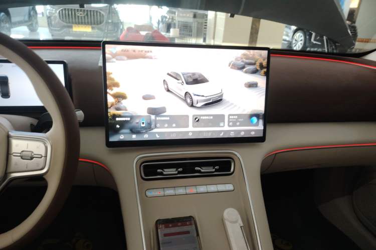 Used Chery Fulwin A9L 2025 Model, 260 Boya Luxury Edition Audio And AC Panel
