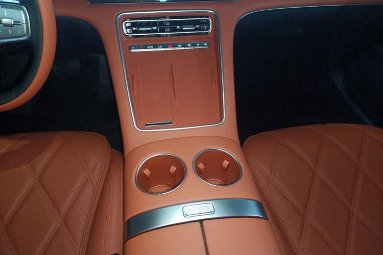 Used Chery Fulwin A9L 2025 Model, 260 Ultra-Long Range Prestige Edition Gear Lever