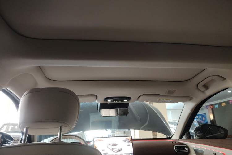 Used Chery Fulwin A9L 2025 Model, 260 Boya Luxury Edition Headliner