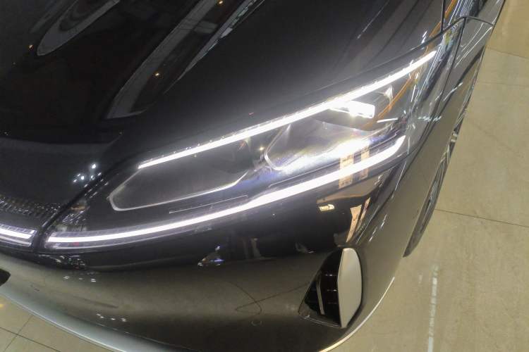 Used Chery Fulwin A9L 2025 Model, 260 Boya Luxury Edition Left Front Headlight