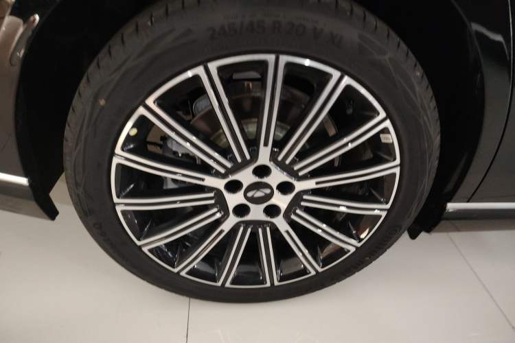 Used Chery Fulwin A9L 2025 Model, 260 Boya Luxury Edition Right Rear Wheel Hub