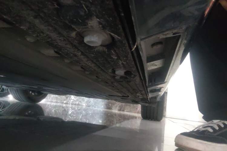 Used Chery Fulwin A9L 2025 Model, 260 Boya Luxury Edition Right Side Sill