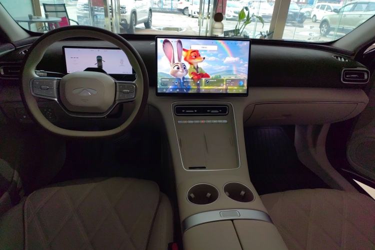 Used Chery Fulwin A9L 2025 Model, Four-Wheel Drive High-Energy Peak Edition Center Console