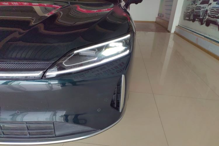 Used Chery Fulwin A9L 2025 Model, Four-Wheel Drive High-Energy Peak Edition Left Front Headlight