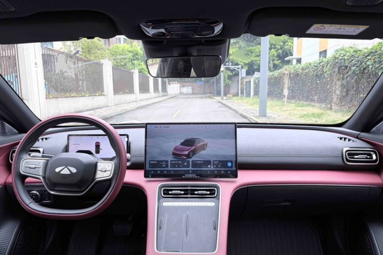 Used Chery Fulwin A9L 2025 Model, Four-Wheel Drive High-Energy Peak Edition Audio And AC Panel