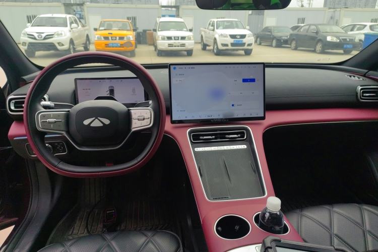Used Chery Fulwin A9L 2025 Model, Four-Wheel Drive High-Energy Peak Edition Center Console